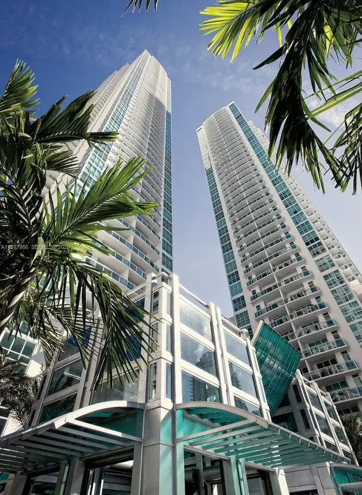 950 Brickell Bay Dr # 1107, Miami FL 33131 photo 2