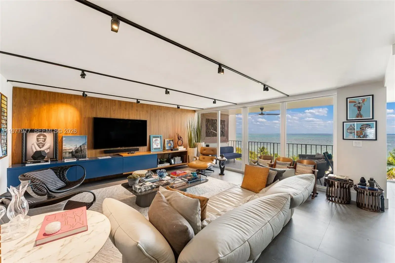 881 Ocean Dr # 7D, Key Biscayne FL 33149