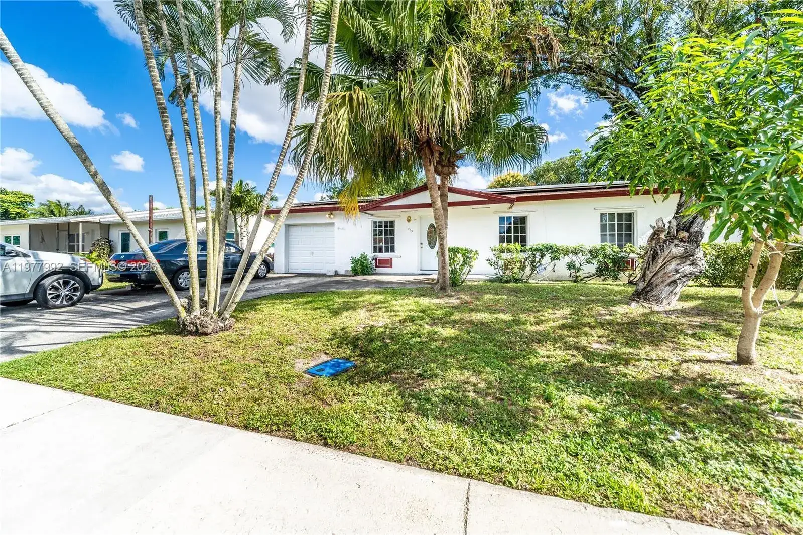 419 SW 80th Ave, Pompano Beach FL 33068 photo 2