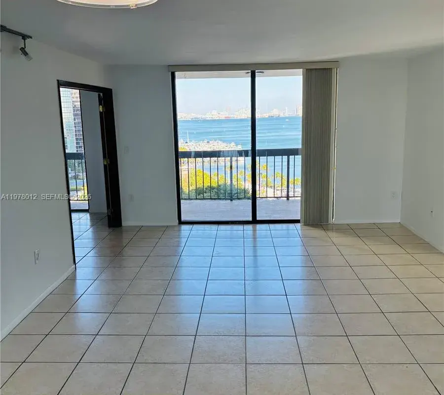 2333 Brickell Ave # 1115, Miami FL 33129