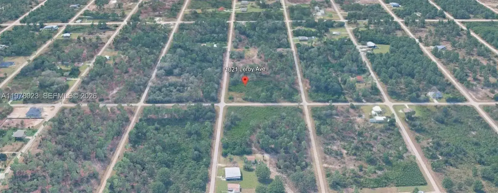 1021 LEROY AVE, Lehigh Acres FL 33972 photo 4