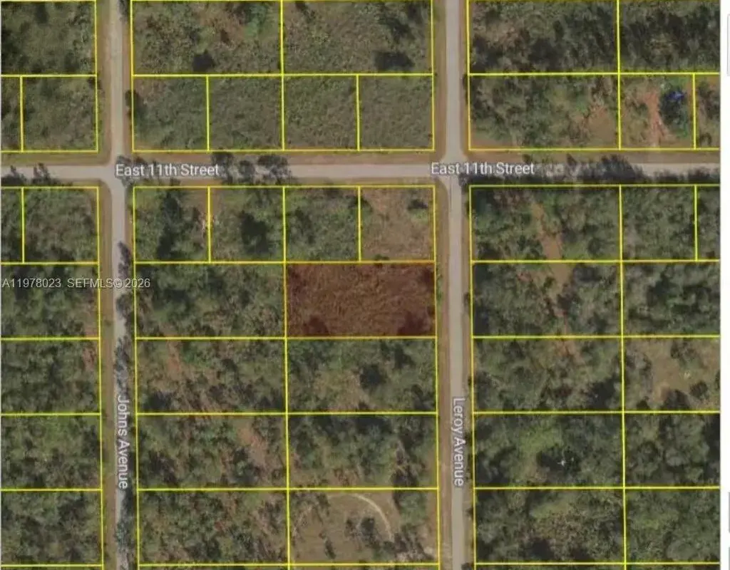 1021 LEROY AVE, Lehigh Acres FL 33972