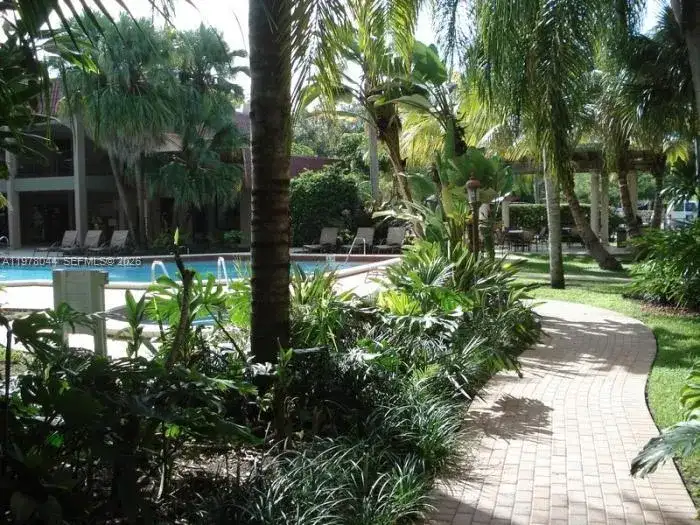 9301 SW 92nd Ave # 207C, Miami FL 33176 photo 5