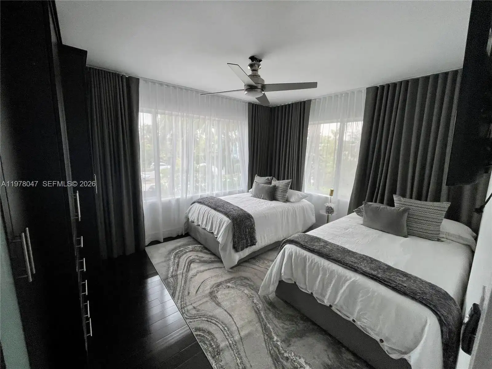 3483 Chase Ave, Miami Beach FL 33140 photo 4