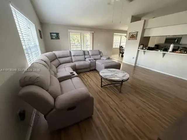 330 Sterling Drive, Winter Haven FL 33884 photo 2