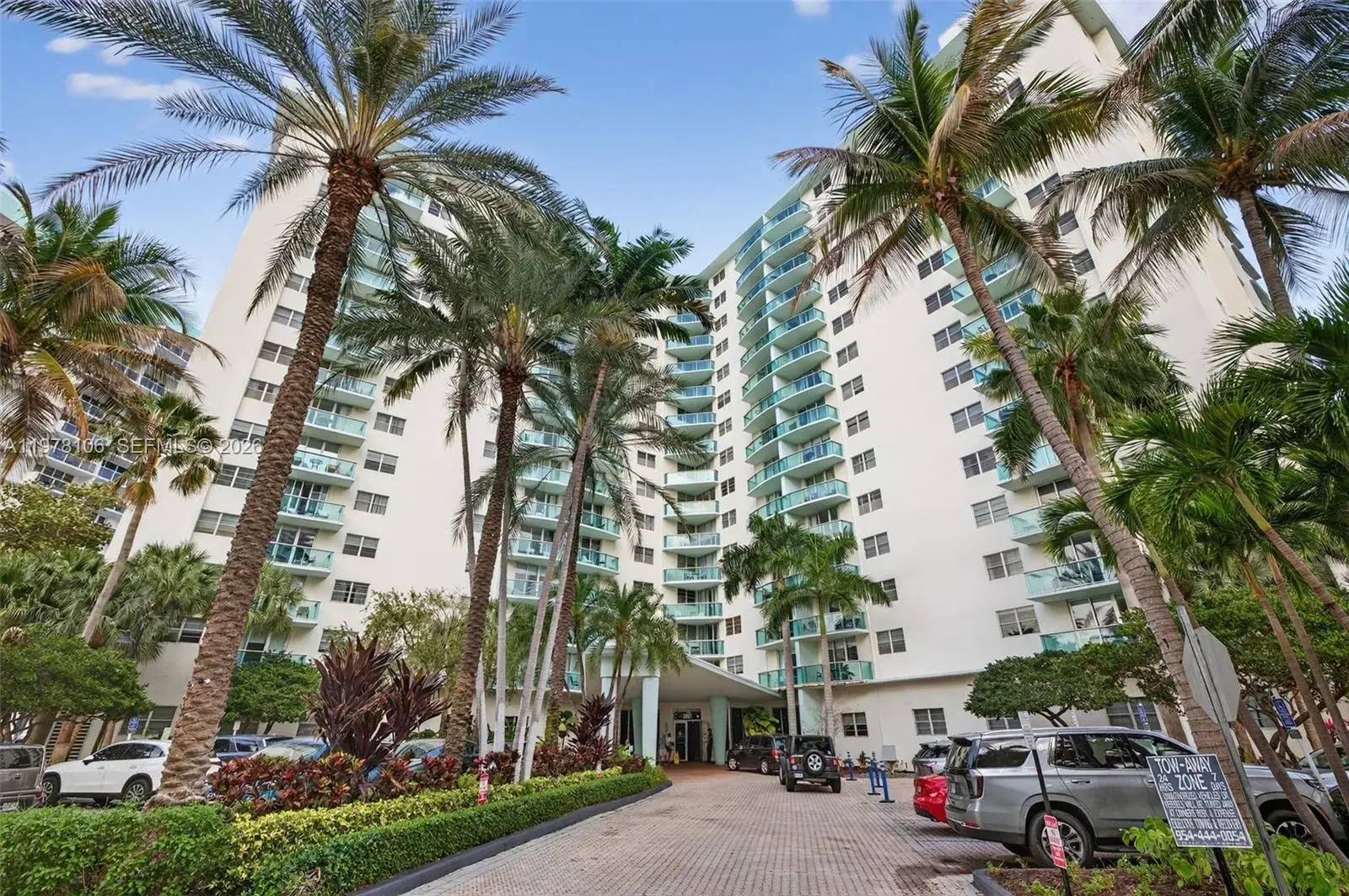 3801 S Ocean Dr # 4R, Hollywood FL 33019