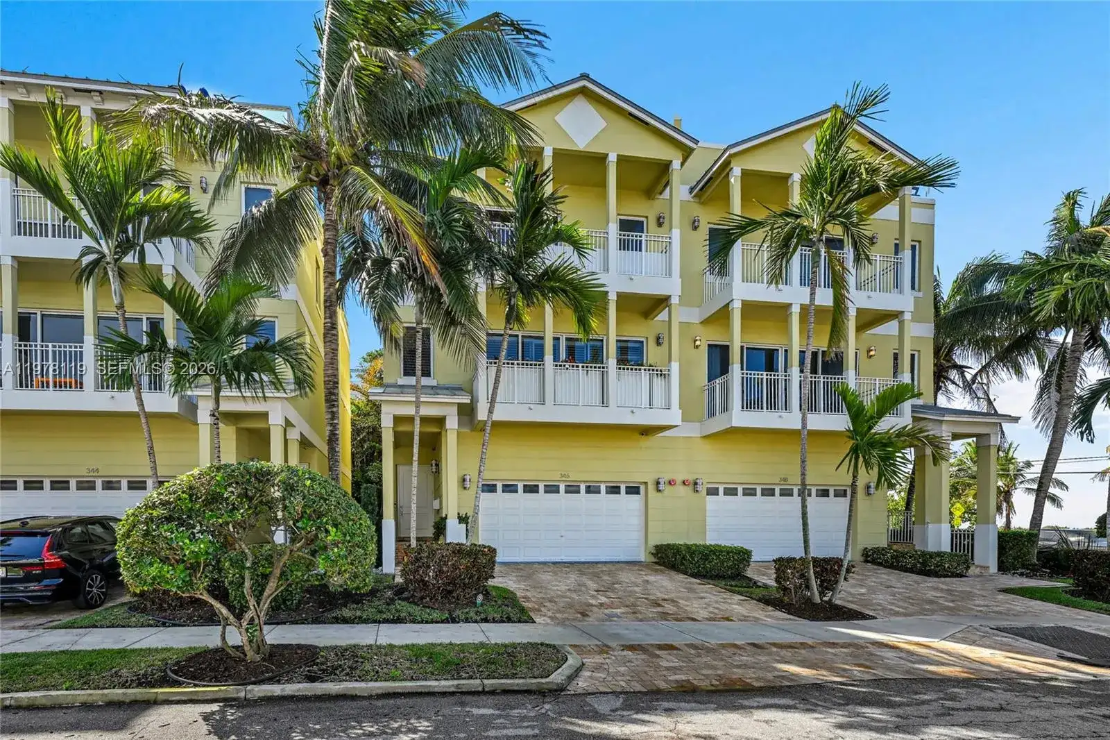 346 Elm St # 10, Hollywood FL 33019 photo 2