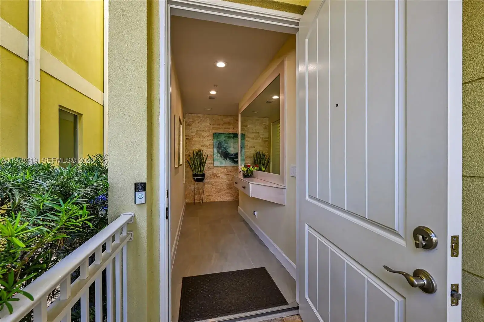 346 Elm St # 10, Hollywood FL 33019 photo 4