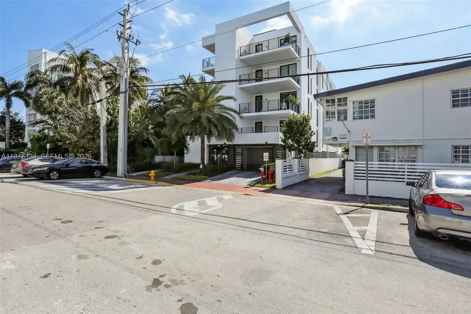 1930 Bay Dr # 4, Miami Beach FL 33141