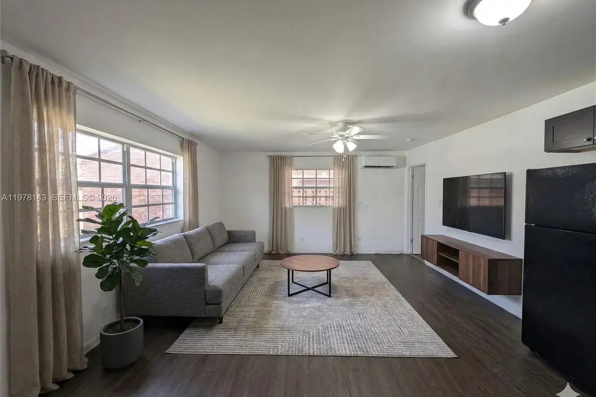 232 SW 23rd St # 3, Fort Lauderdale FL 33315
