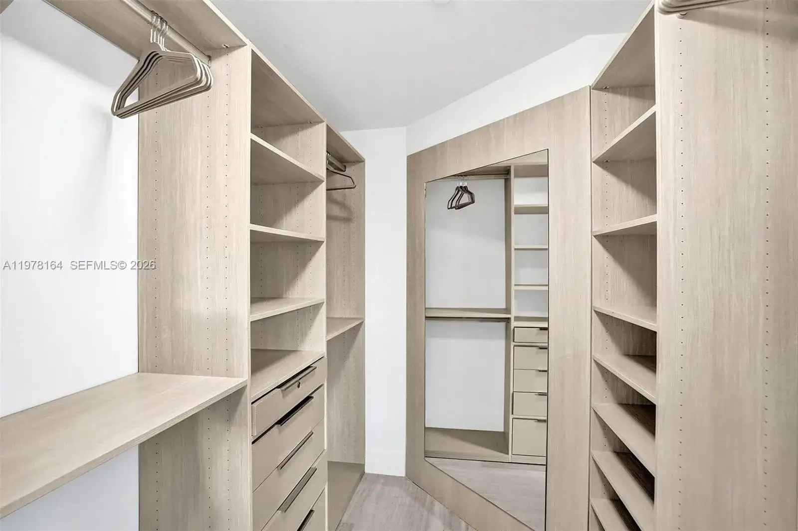 1300 Brickell Bay Dr # 2702, Miami FL 33131 photo 4