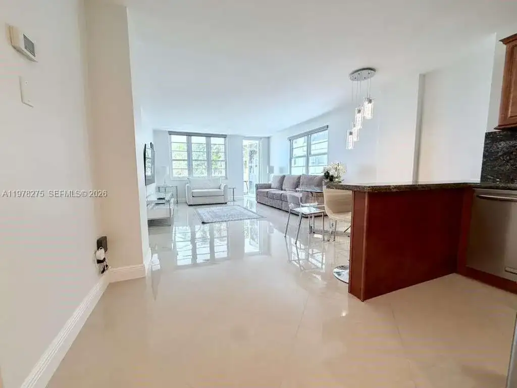 100 Lincoln Rd # 521, Miami Beach FL 33139 photo 3