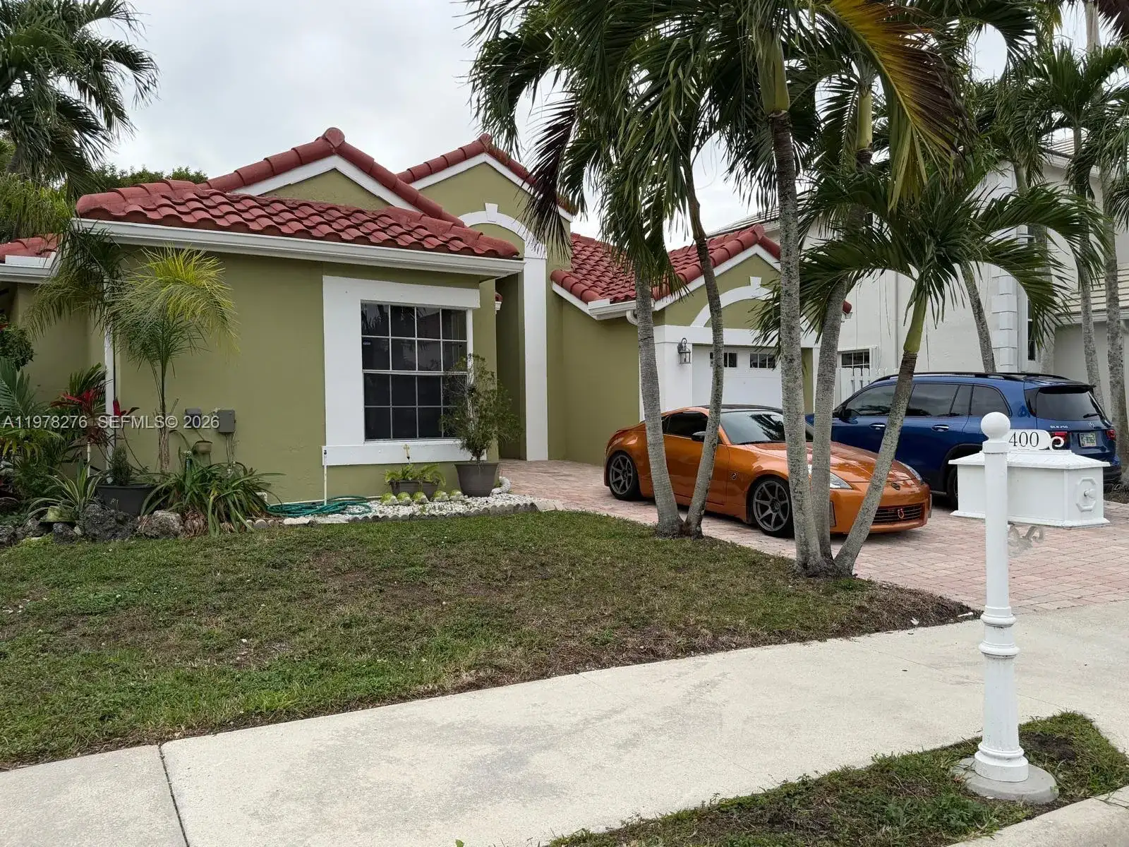 400 Somerset Way, Weston FL 33326 photo 2