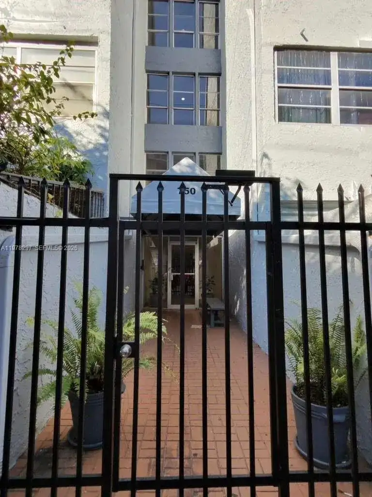750 NW 43rd Ave # 501, Miami FL 33126 photo 2