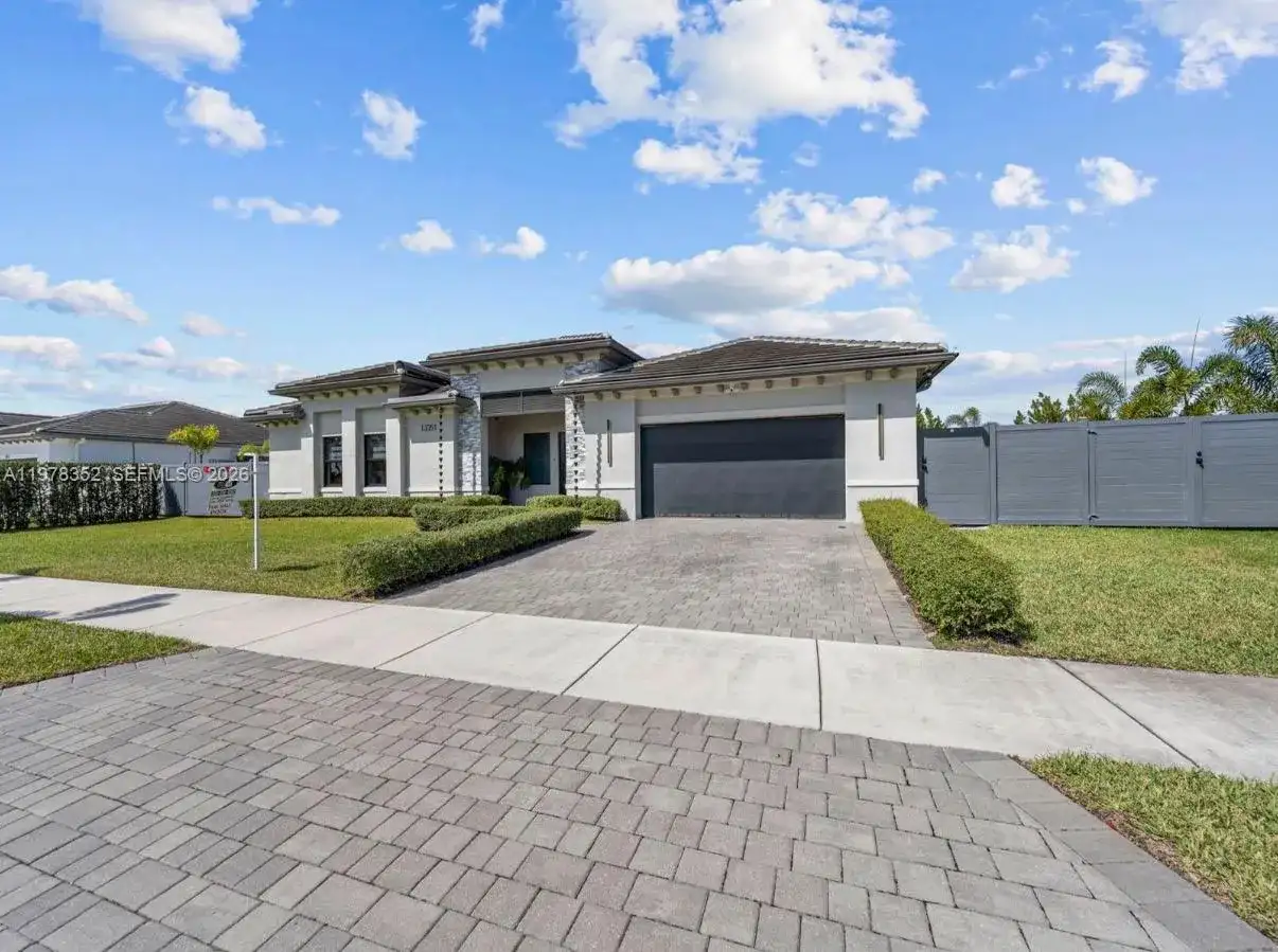 13351 SW 190th St, Miami FL 33177 photo 2