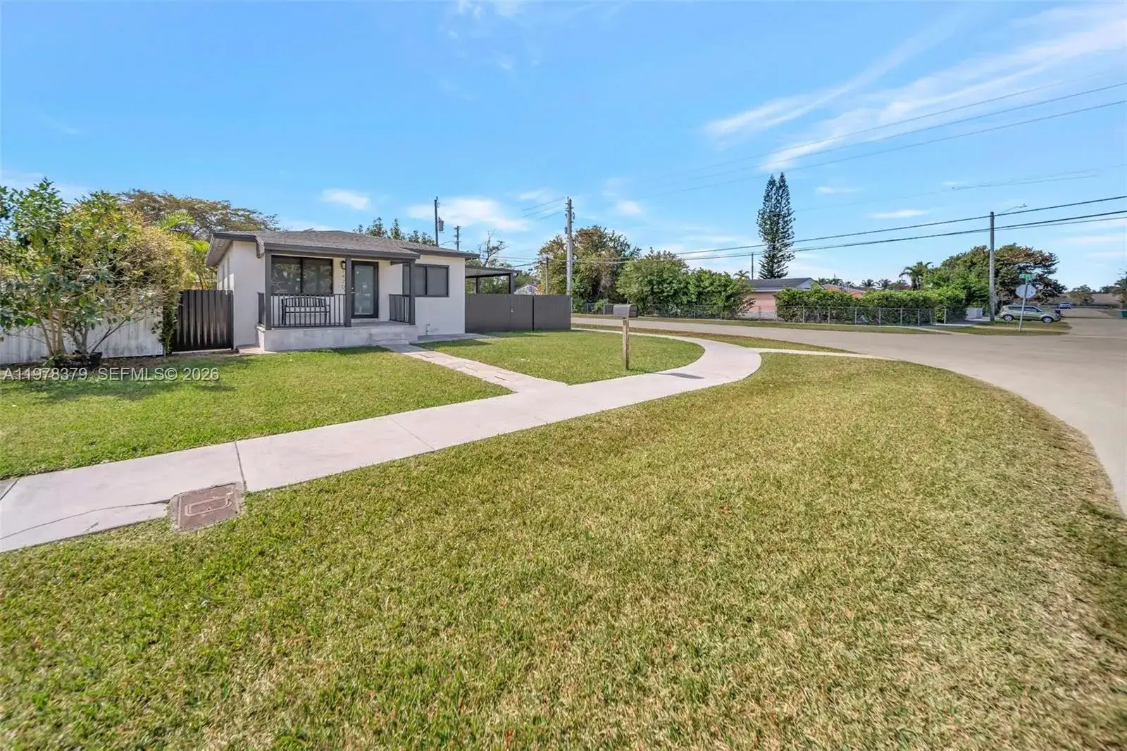 7470 SW 37th St, Miami FL 33155 photo 3