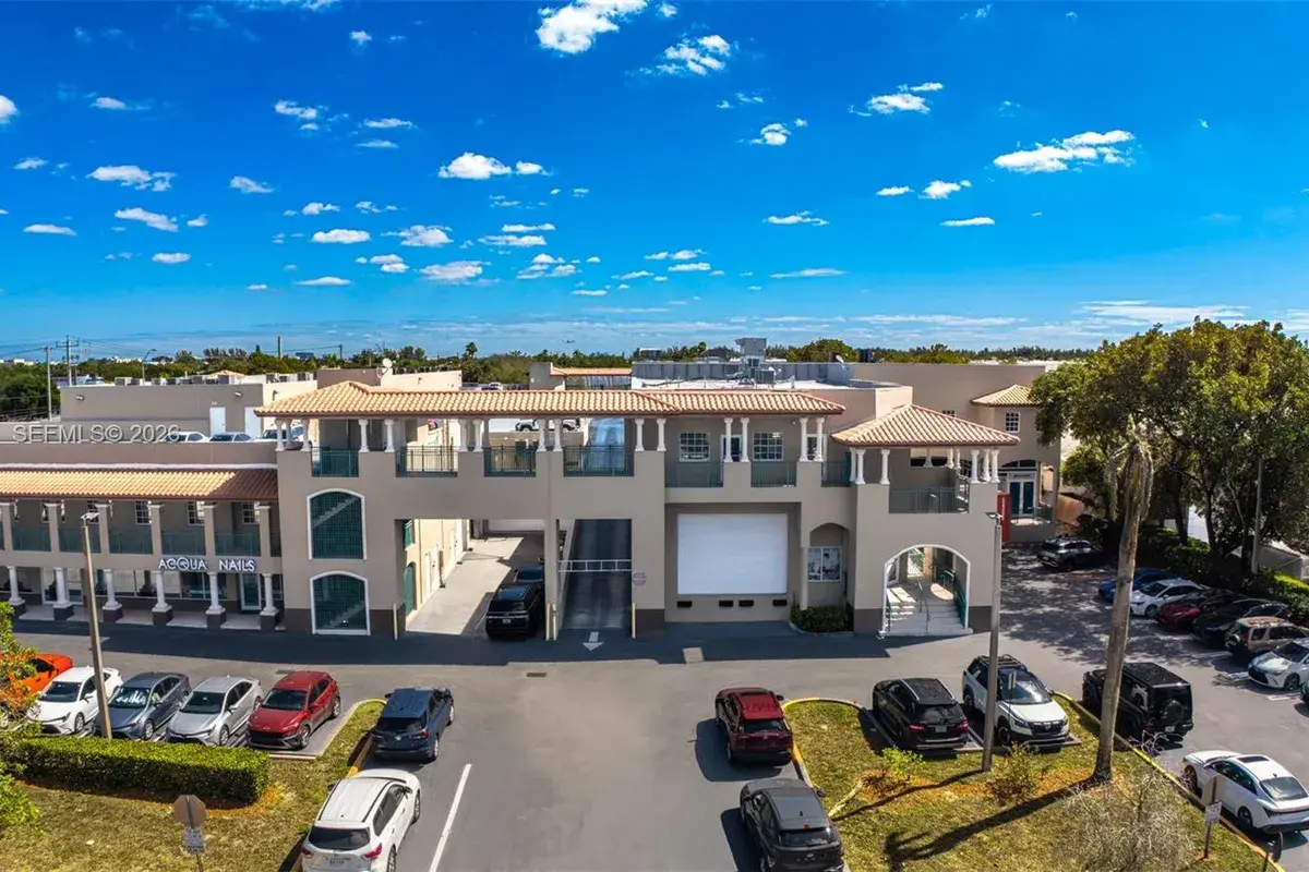 10200 NW 25th St, Doral FL 33172