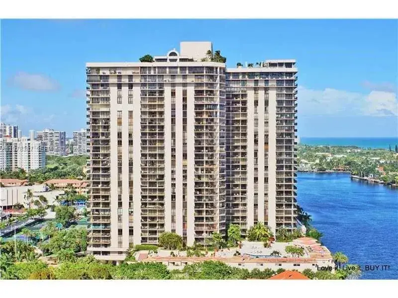 19667 Turnberry Way # 15A, Aventura FL 33180