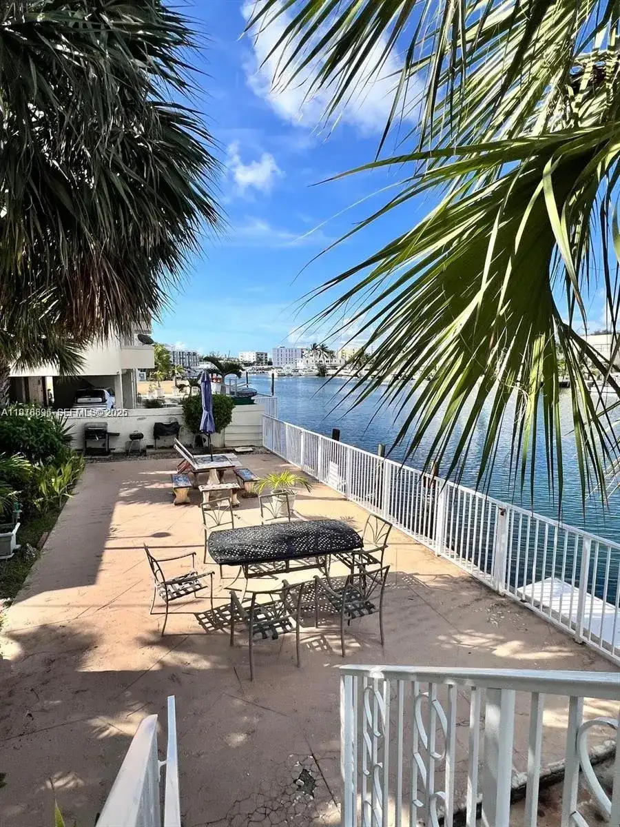 8420 Byron Ave # 2, Miami Beach FL 33141 photo 2
