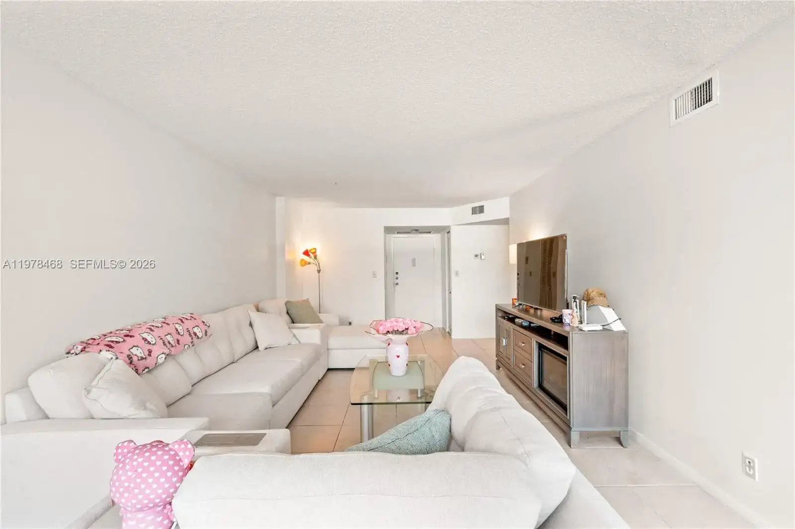 1000 Parkview Dr # 115, Hallandale Beach FL 33009 photo 5