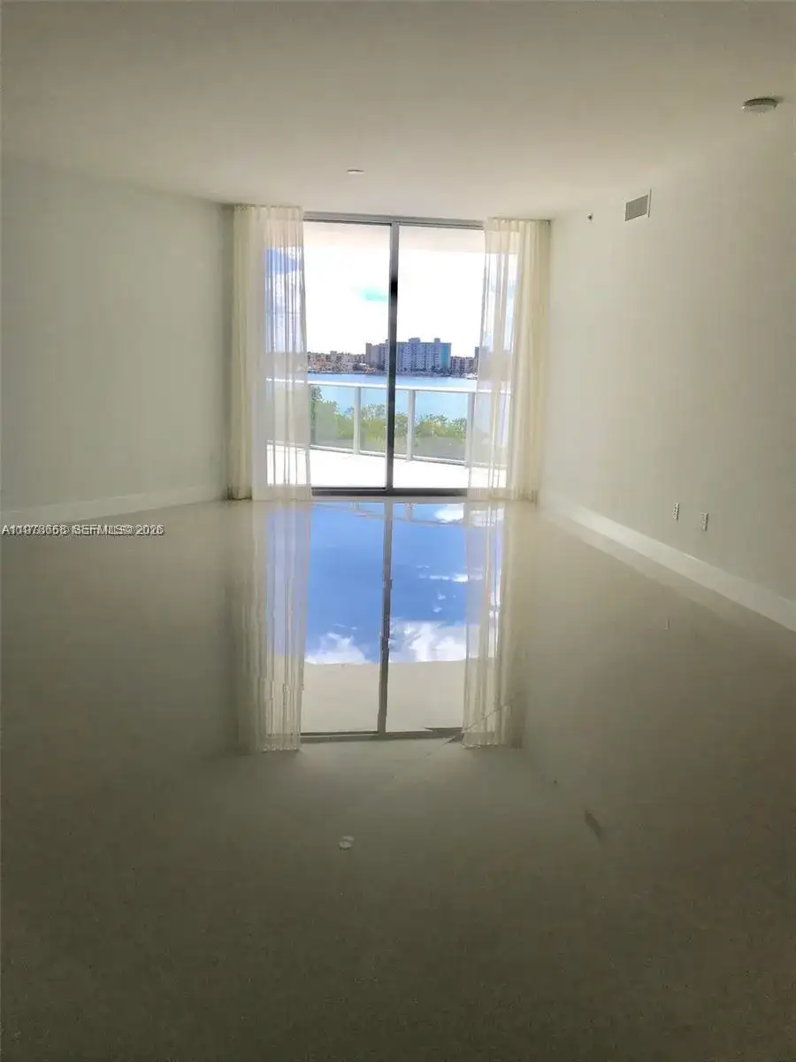 17111 Biscayne Blvd # 408, North Miami Beach FL 33160 photo 2