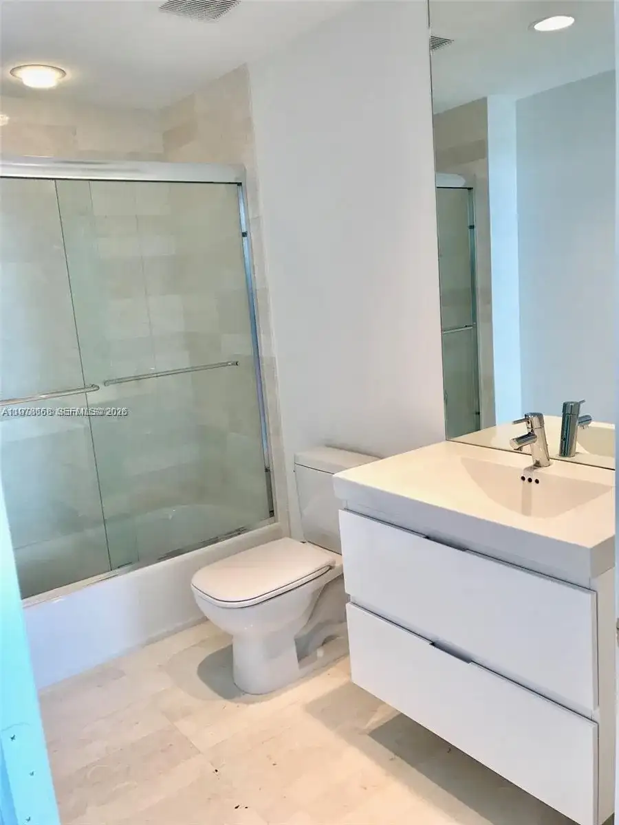 17111 Biscayne Blvd # 408, North Miami Beach FL 33160 photo 4
