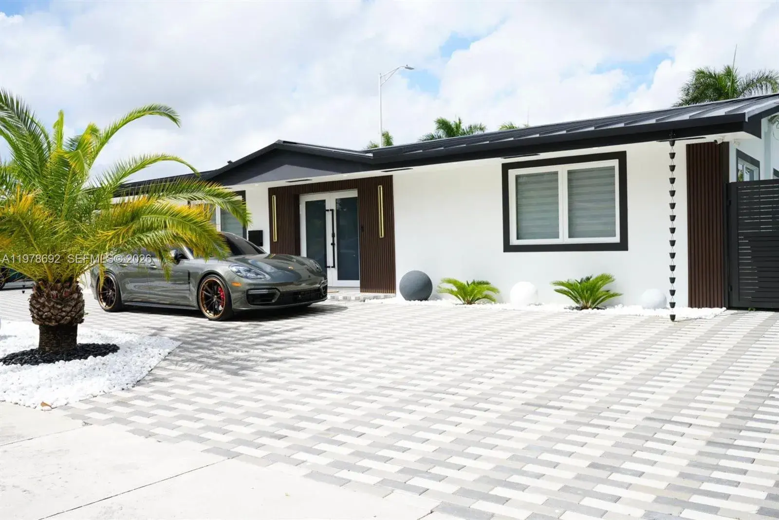 9351 SW 88th Ter, Miami FL 33176
