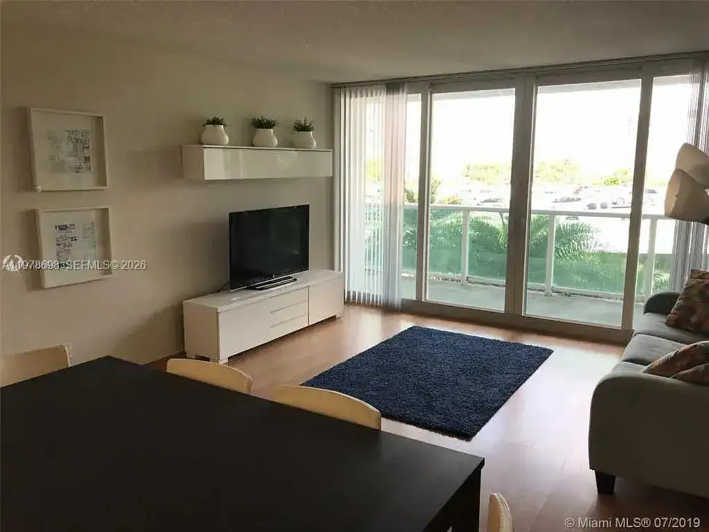 100 Bayview Dr # 302, Sunny Isles Beach FL 33160 photo 4