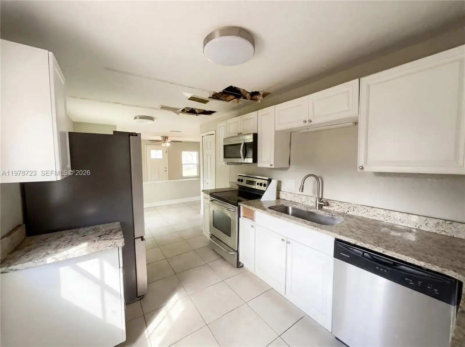 244 S Rhodes, Mount Dora FL 32757 photo 2