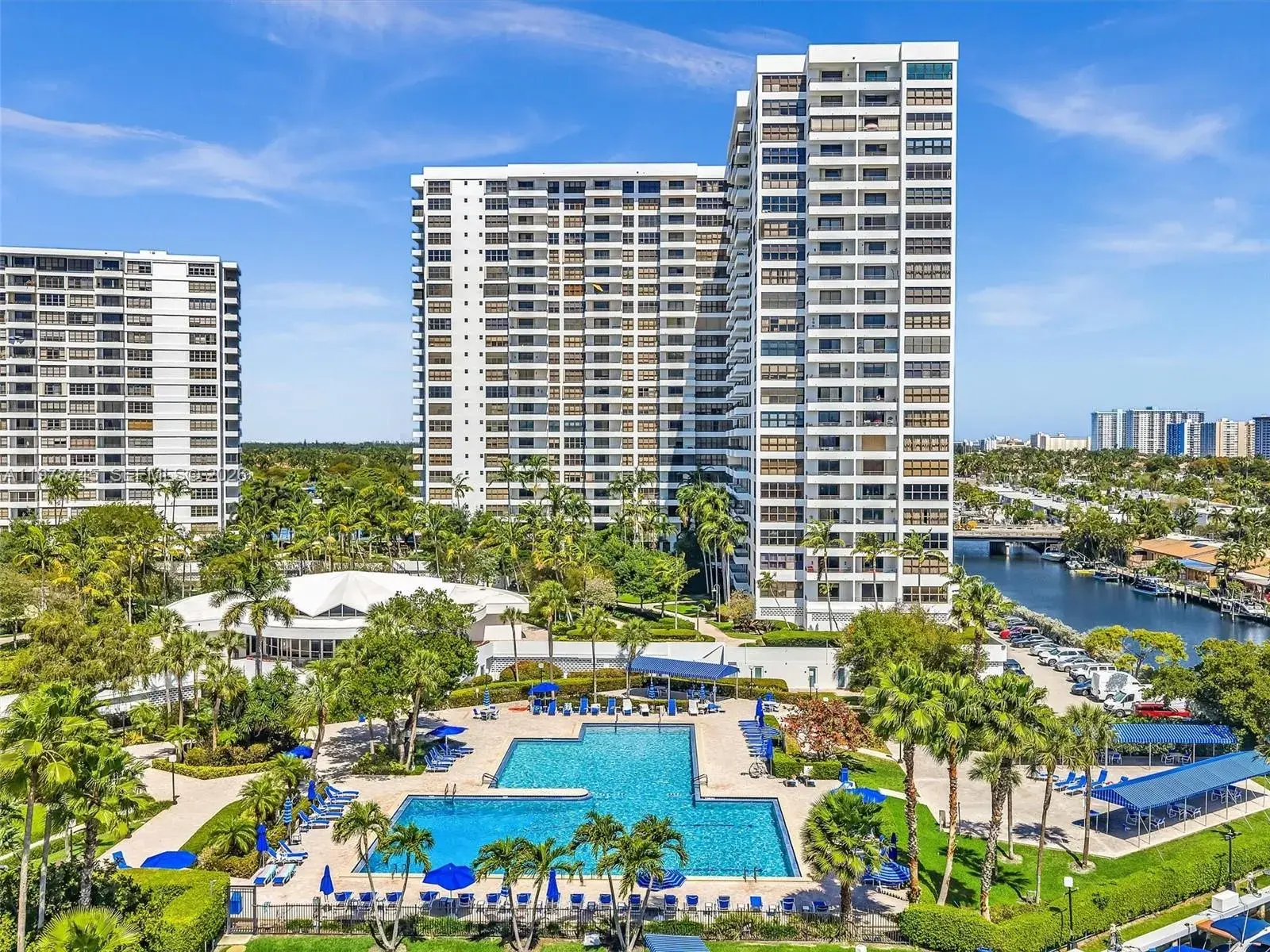2500 Parkview Dr # 1108, Hallandale Beach FL 33009