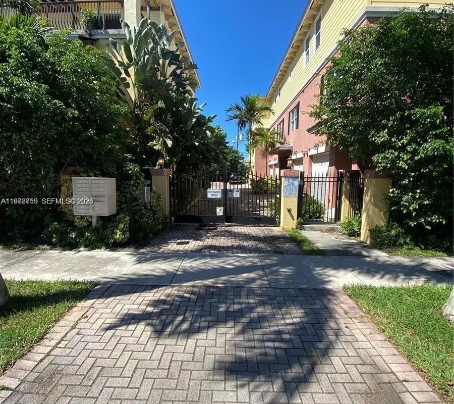 1117 SW 1st st # 1129, Fort Lauderdale FL 33312