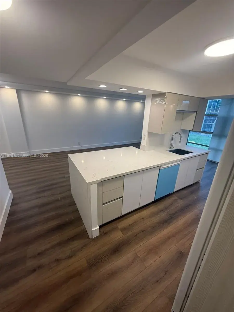 851 Three Islands Blvd # 209, Hallandale Beach FL 33009