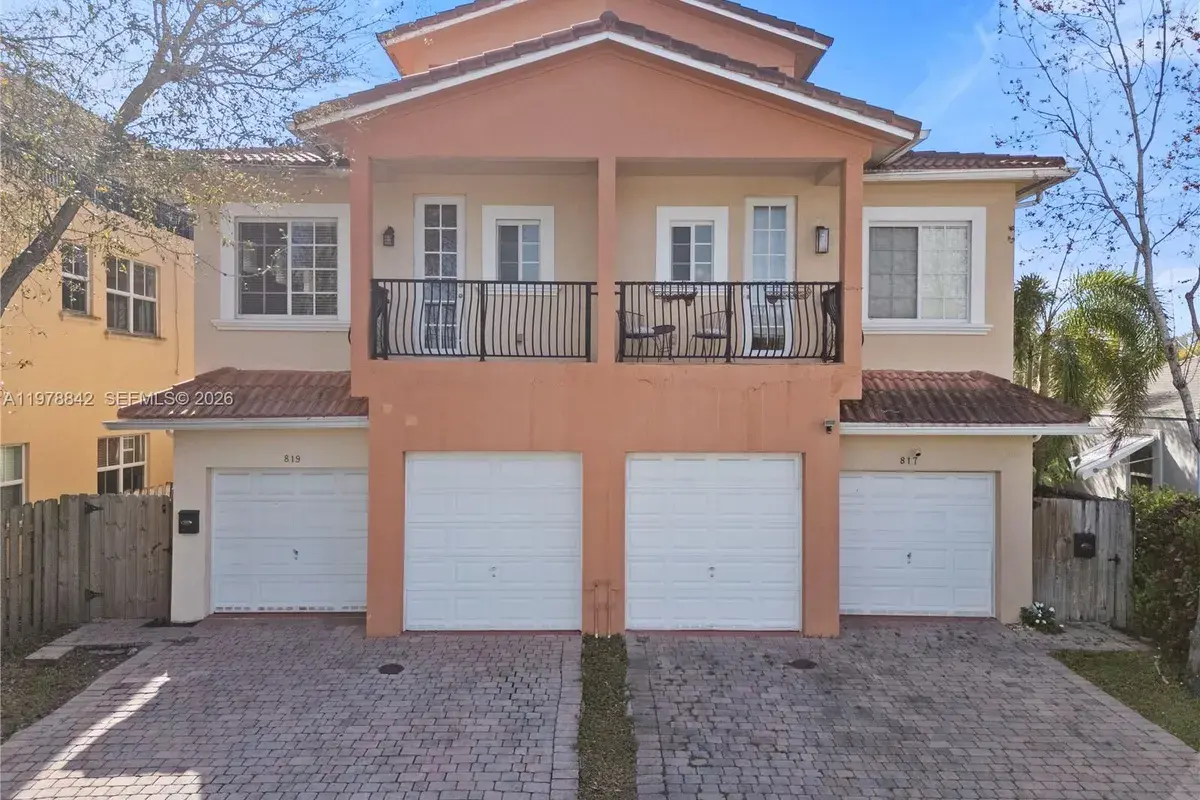 819 SW 7th Ave, Fort Lauderdale FL 33315