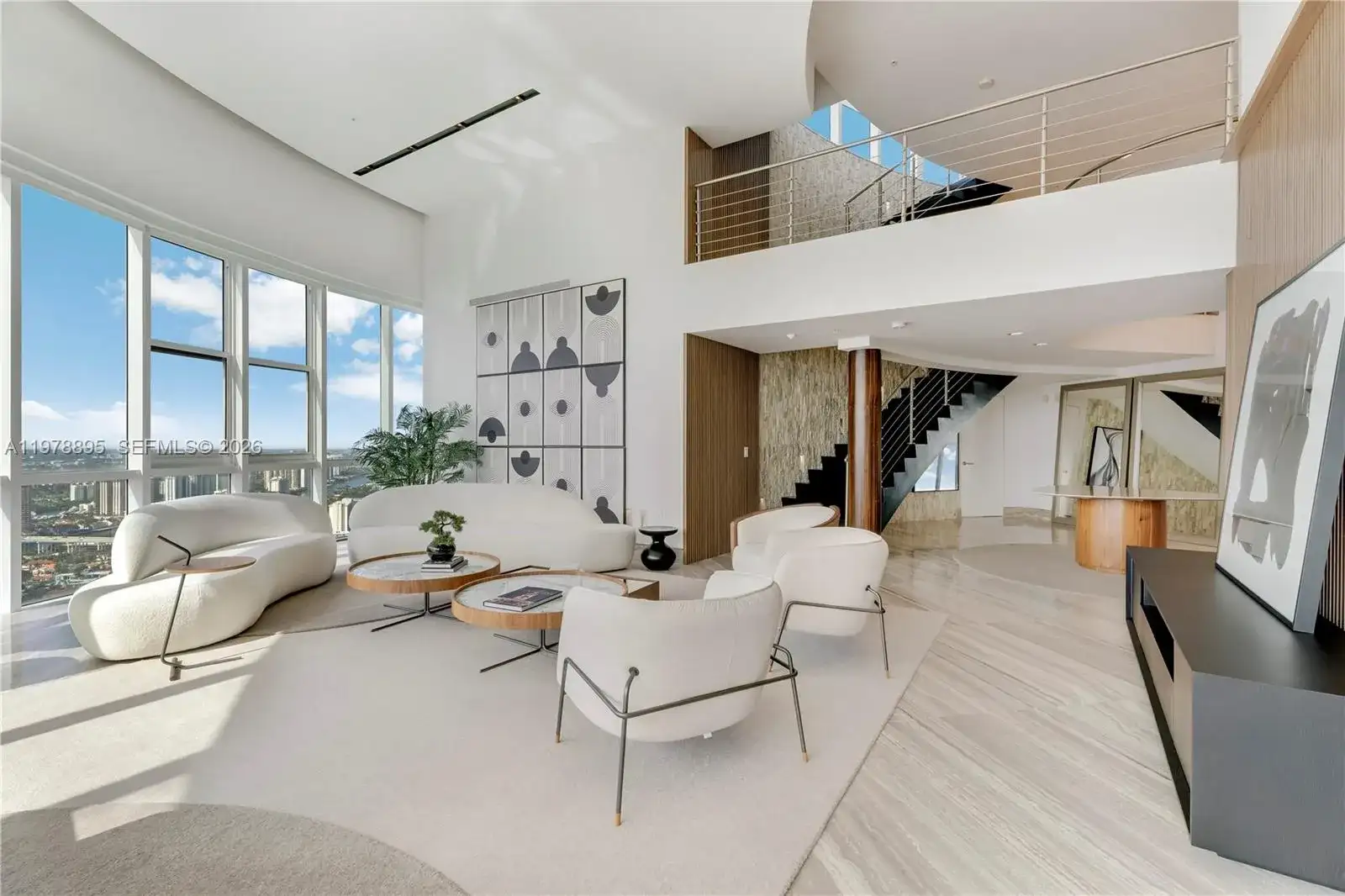 18201 E Collins Ave, Sunny Isles Beach FL 33160 photo 4