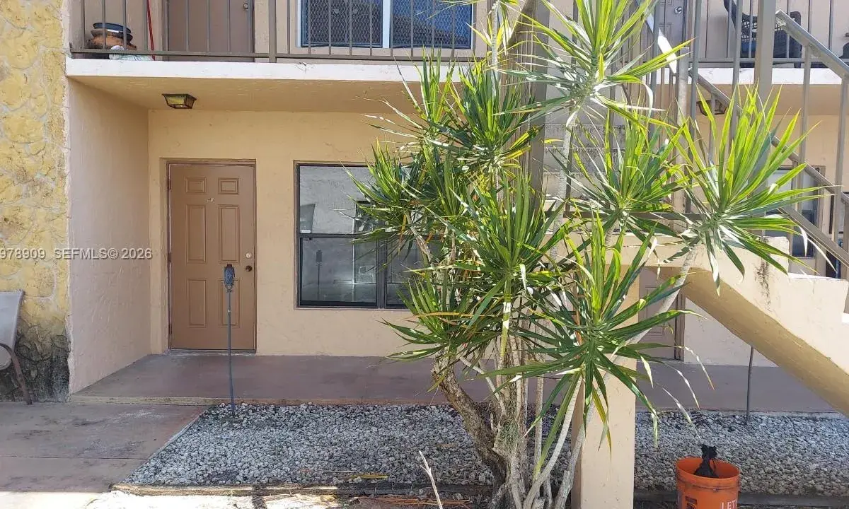 2240 Van Buren St # B1, Hollywood FL 33020