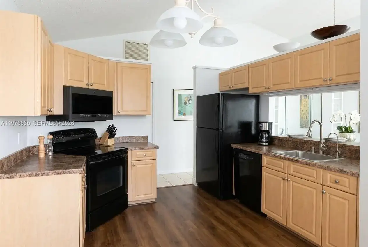 7604 Lexington Club Blvd # B, Delray Beach FL 33446 photo 5