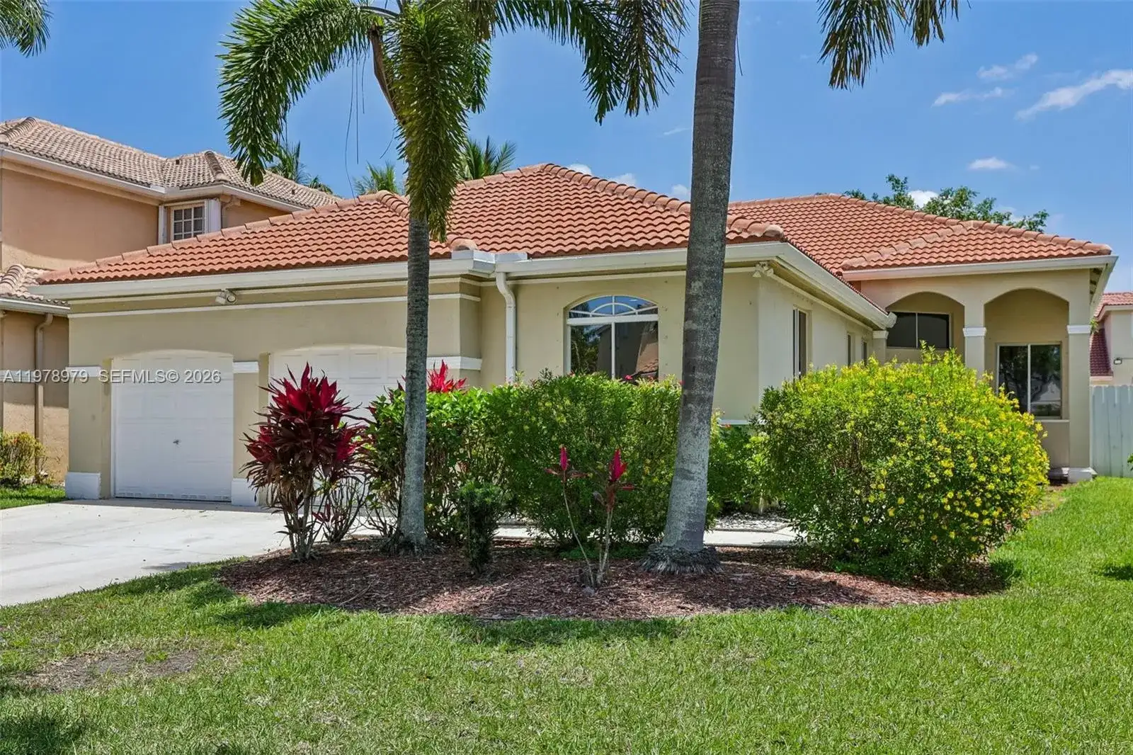 1290 Camellia Ln, Weston FL 33326 photo 2