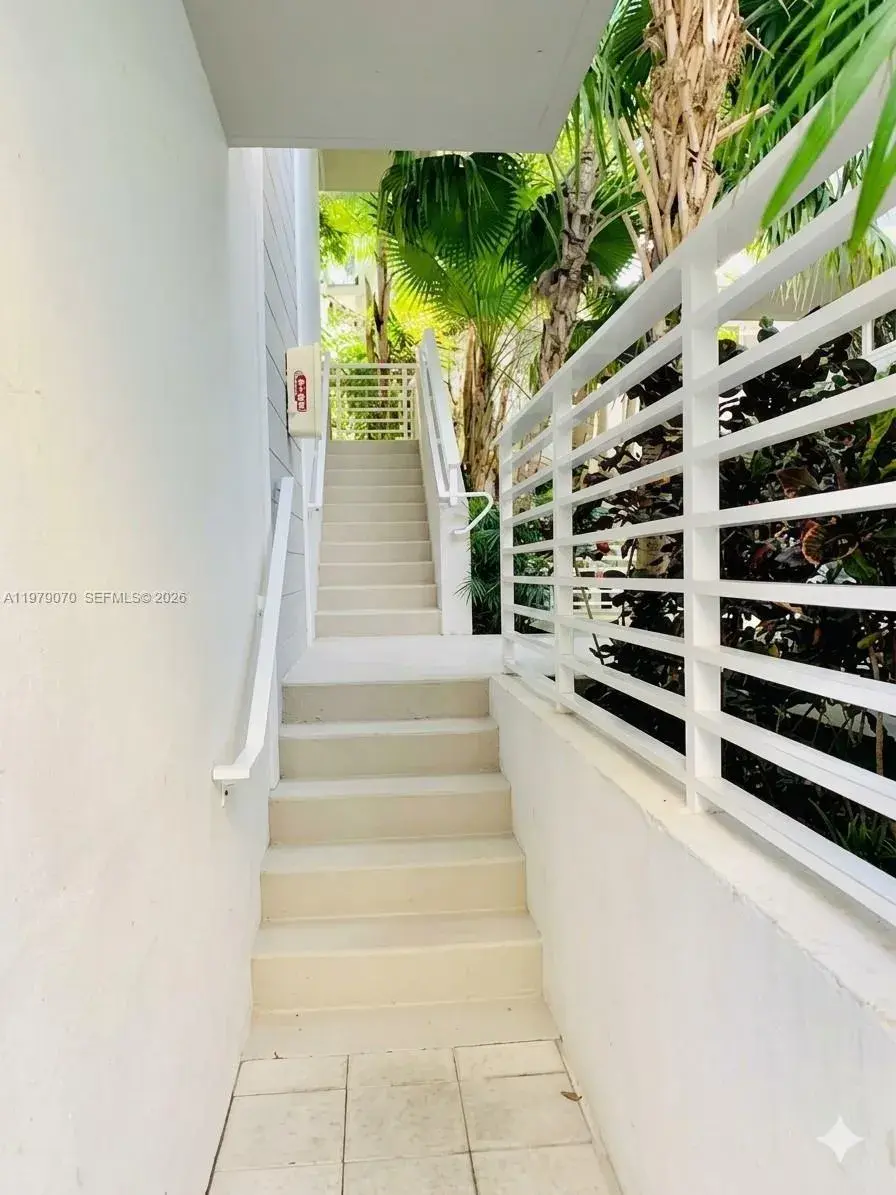619 Meridian Ave # 4, Miami Beach FL 33139