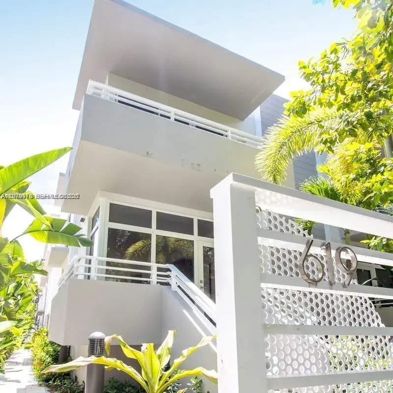 619 Meridian Ave # 4, Miami Beach FL 33139
