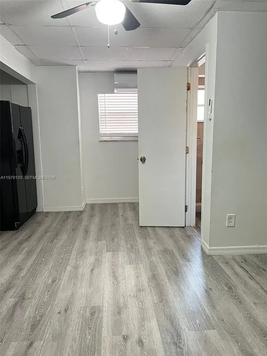 9731 NW 24th St, Sunrise FL 33322 photo 5