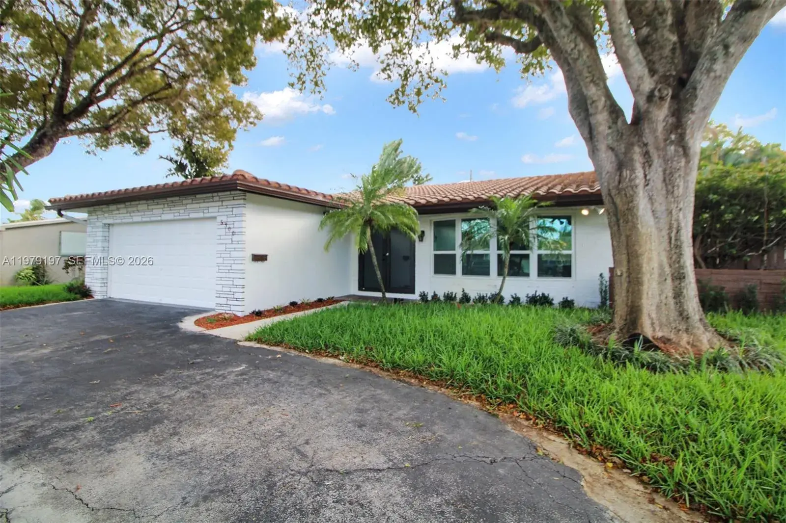 5300 Adams St, Hollywood FL 33021