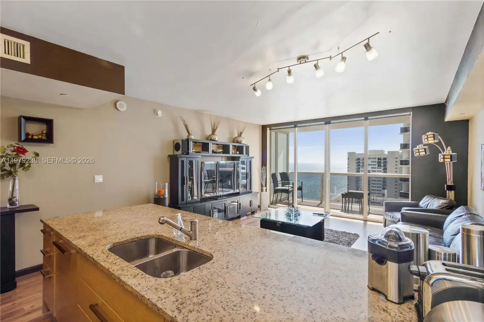 1830 S Ocean Dr # 2105, Hallandale Beach FL 33009 photo 5