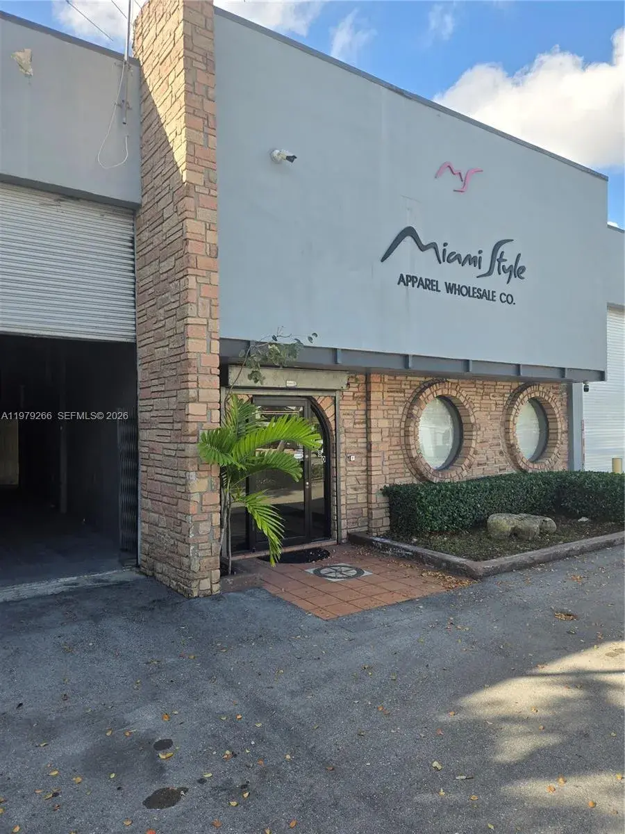 7480 NW 52nd St, Miami FL 33166