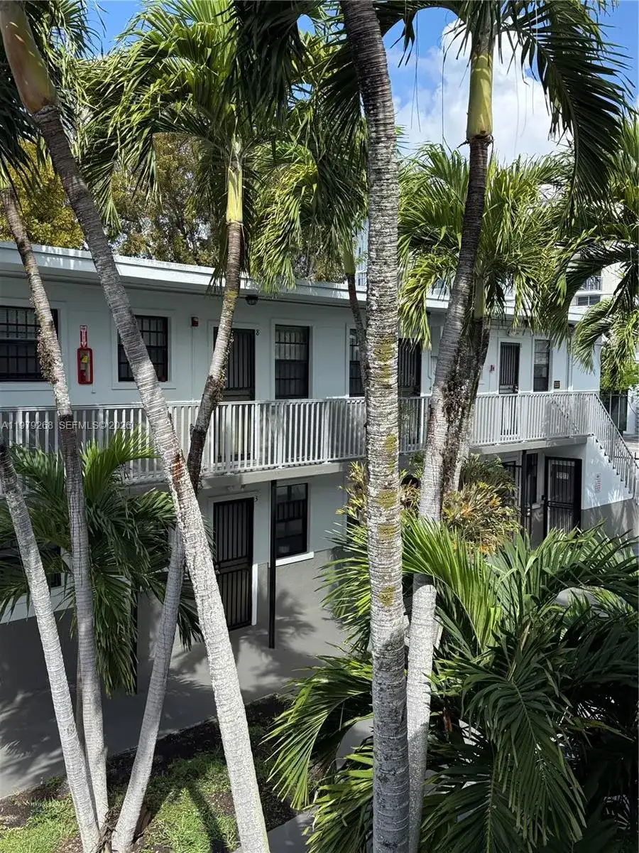 3616 Grand Ave # 7, Miami FL 33133 photo 2