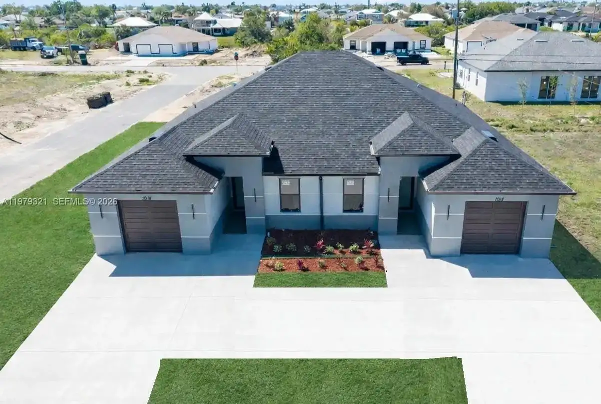 1315/1317 Diplomat Pkwy E, Cape Coral FL 33909