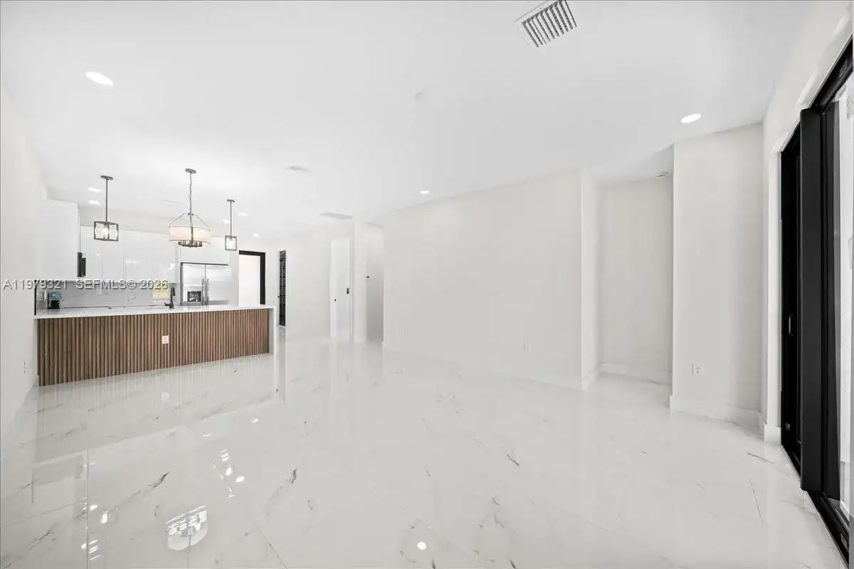 1315/1317 Diplomat Pkwy E, Cape Coral FL 33909 photo 4