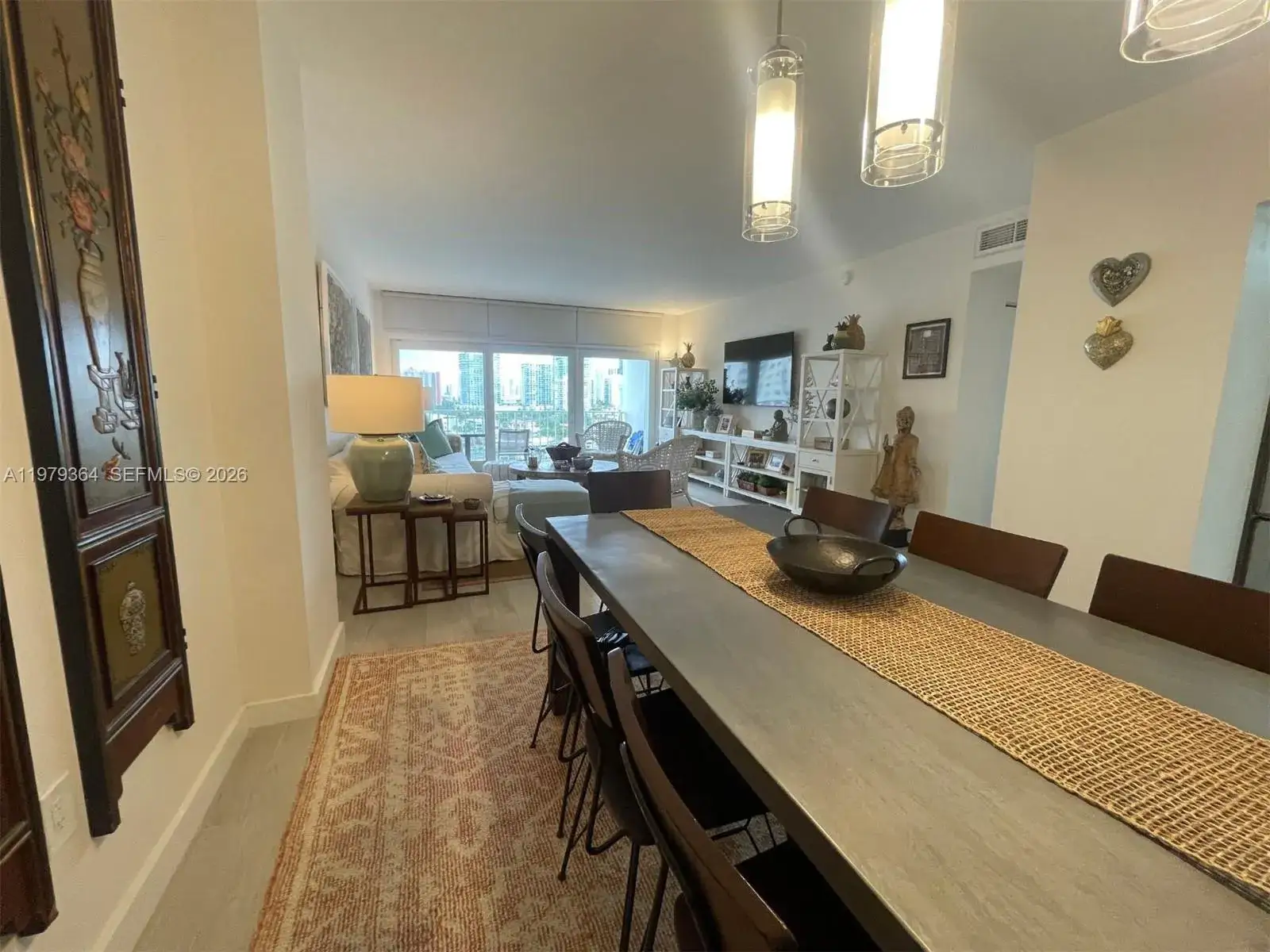 500 Bayview Dr # 1123, Sunny Isles Beach FL 33160