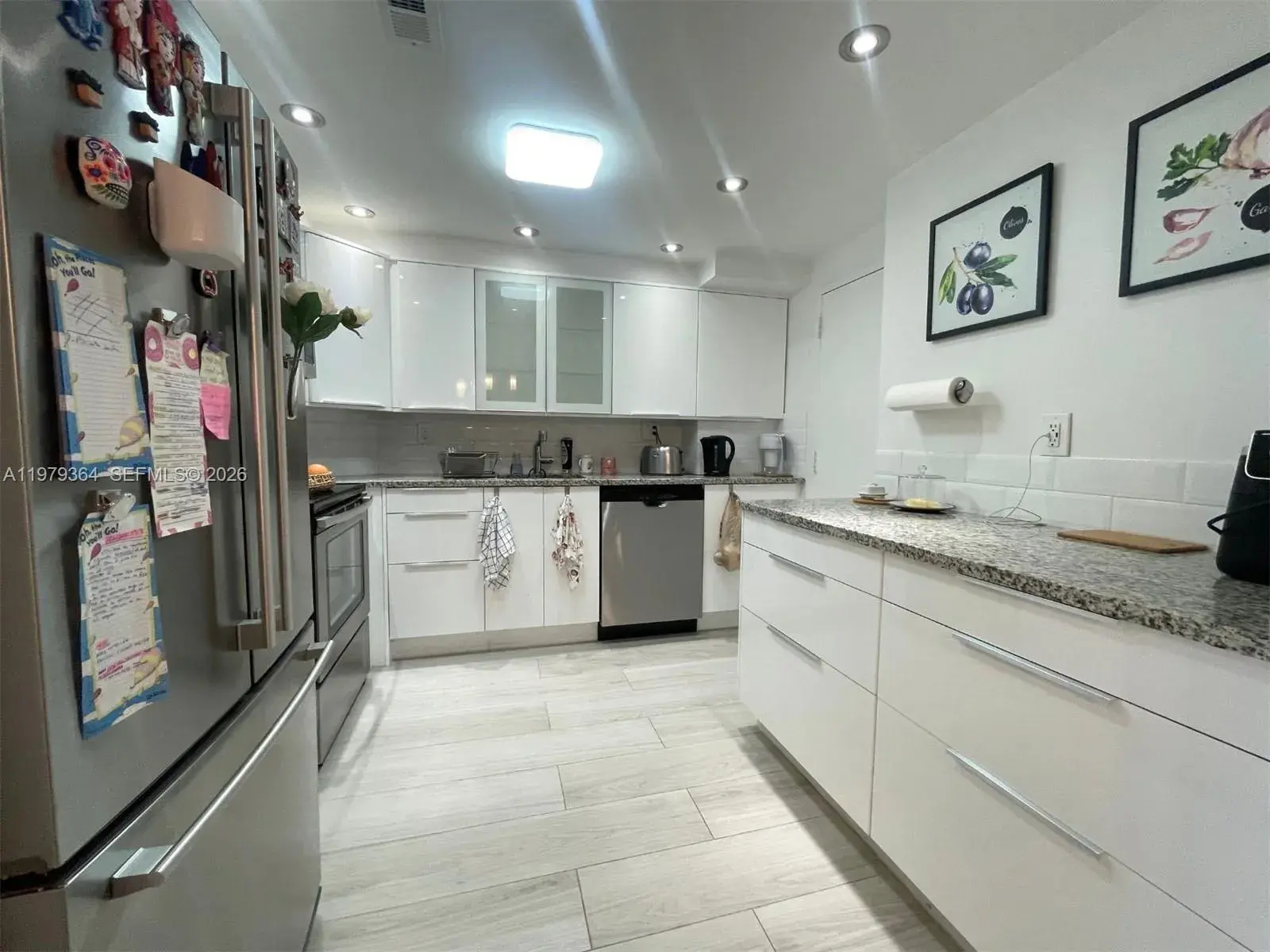 500 Bayview Dr # 1123, Sunny Isles Beach FL 33160