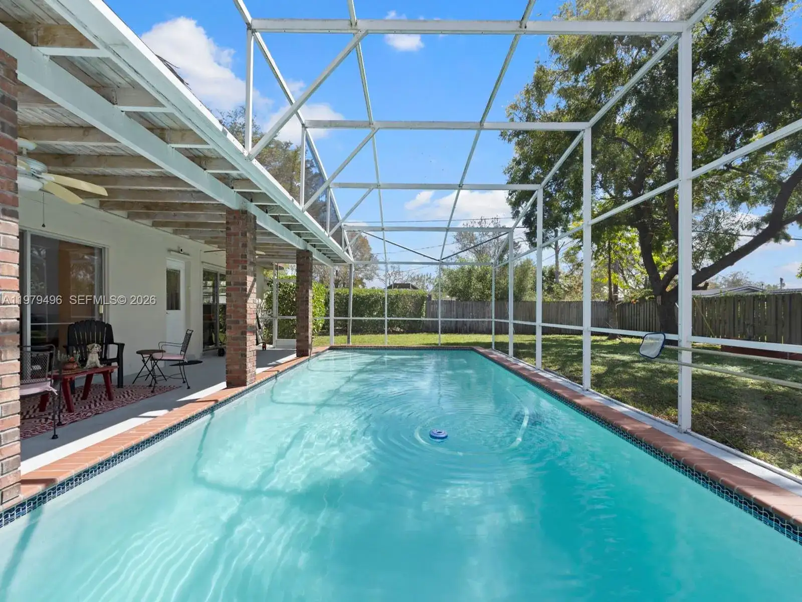 8620 SW 185th Ter, Cutler Bay FL 33157 photo 3