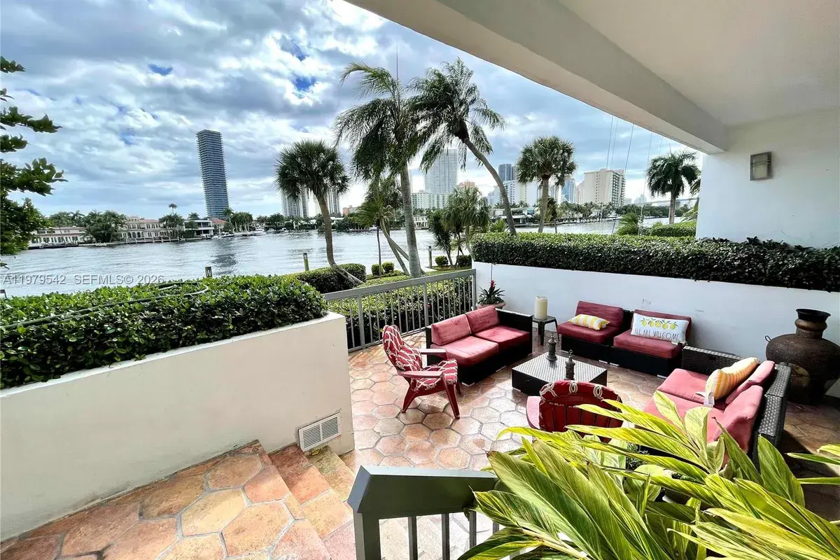 19707 Turnberry Way # 5, Aventura FL 33180